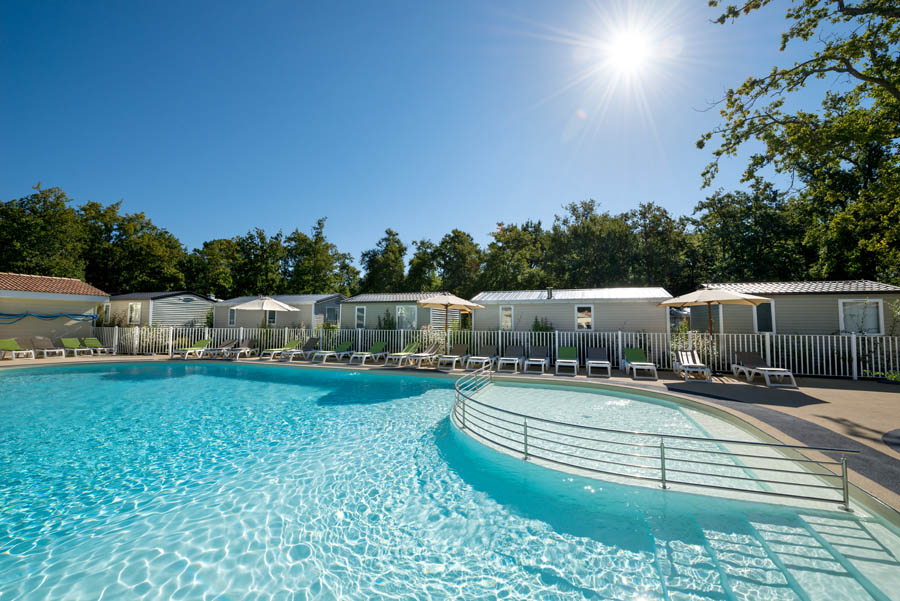 Un camping avec piscine chauffée à Royan, ça vous tente ?